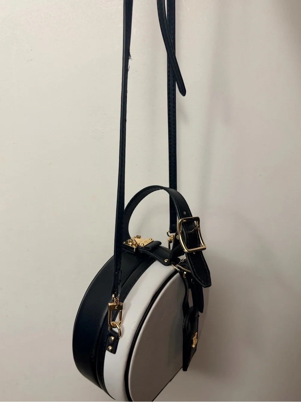 Louis Vuitton Black and White Round Crossbody with Gold Hardware - Picture 2 of 7